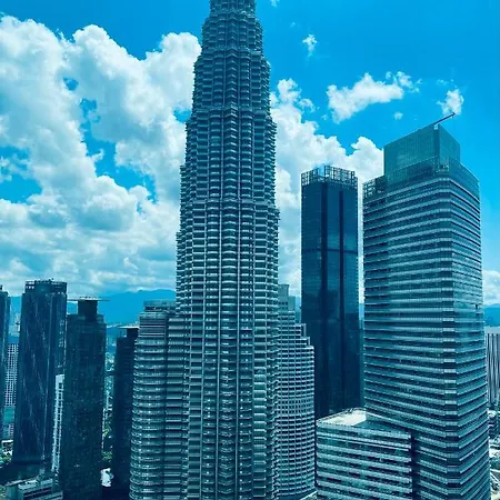 Queens Service Suites At Sky Suites Klcc